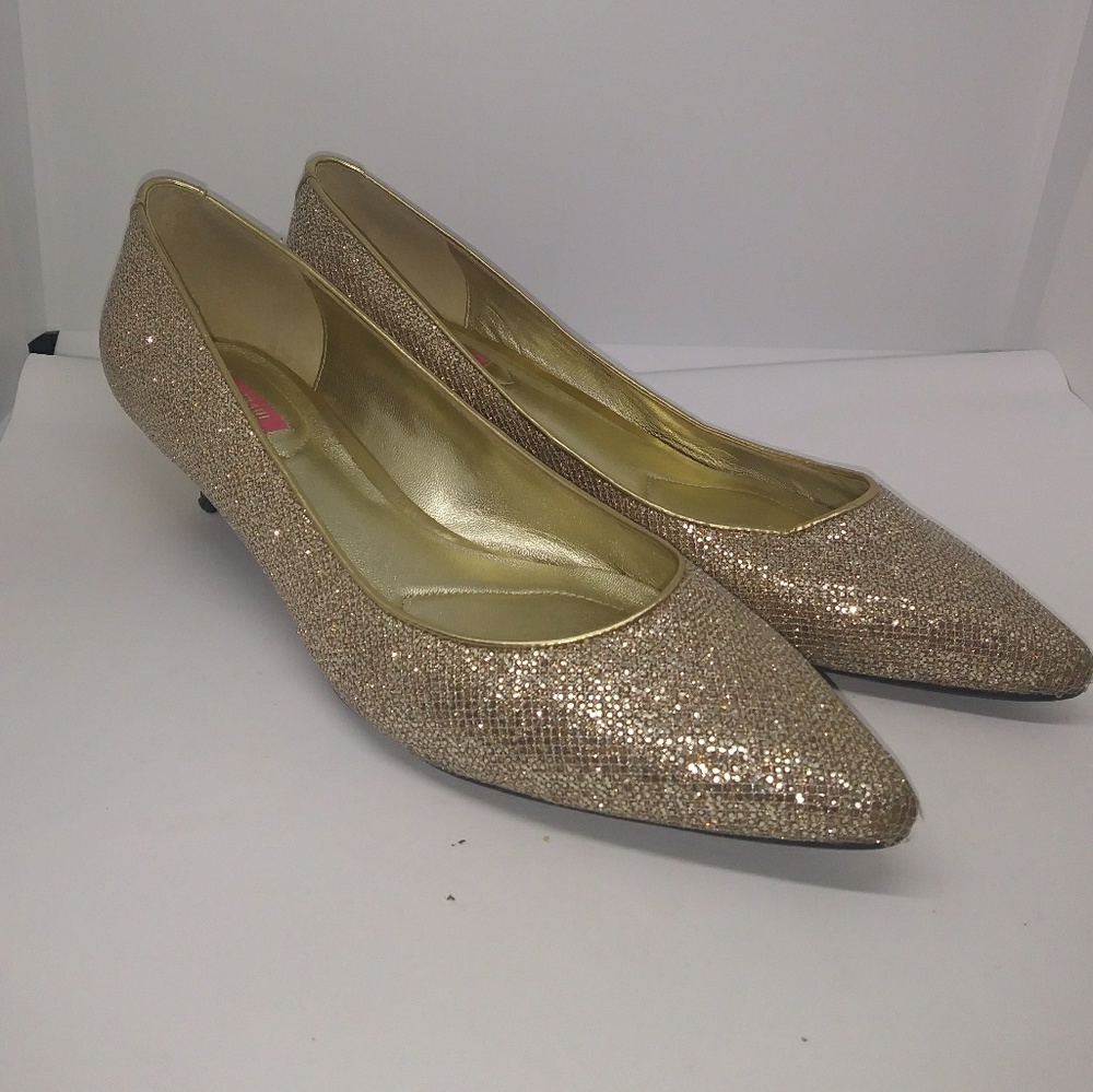 Isaac Mizrahi Gabriel kitten heel